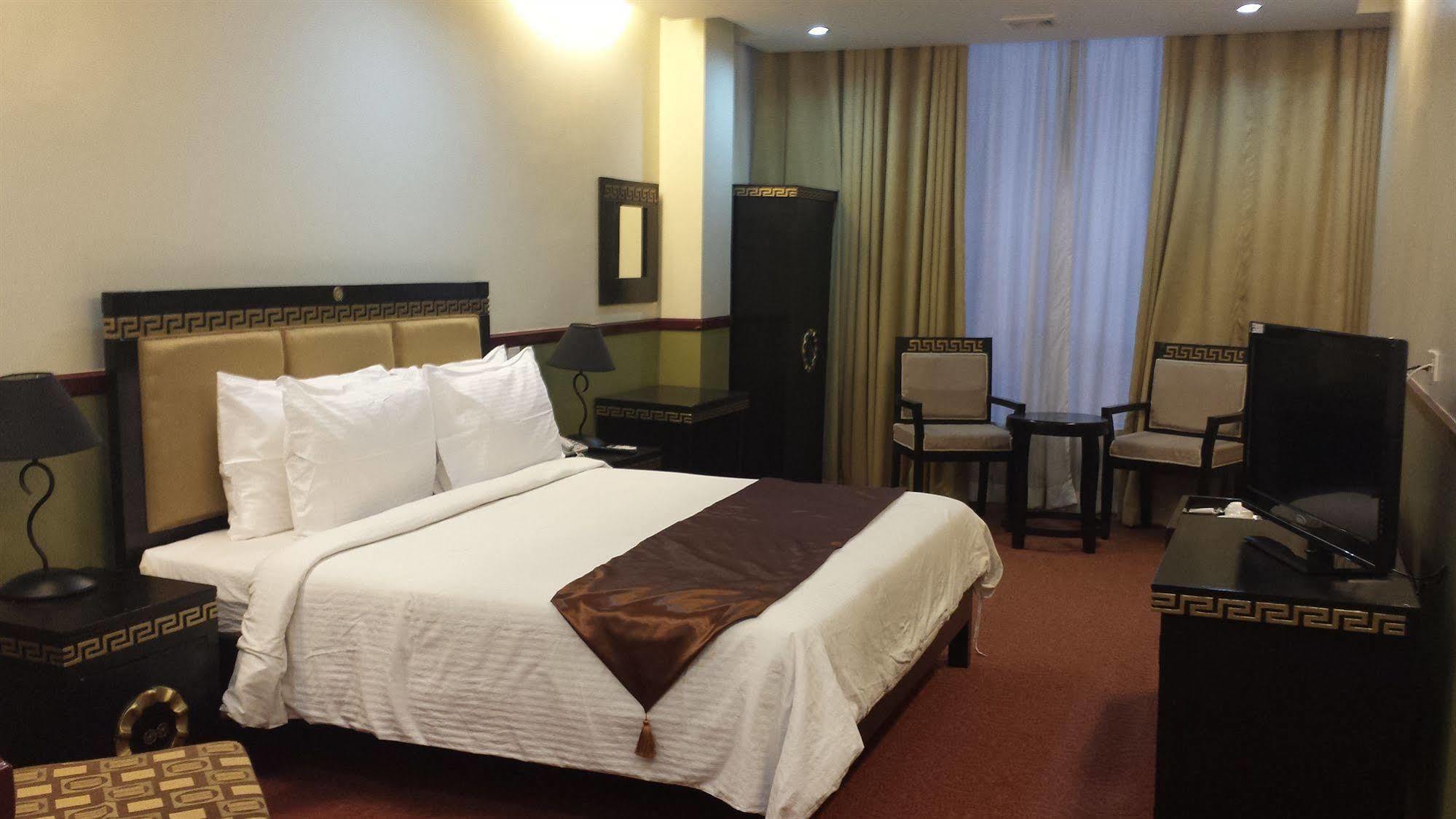 Manila Crown Palace Hotel Екстер'єр фото