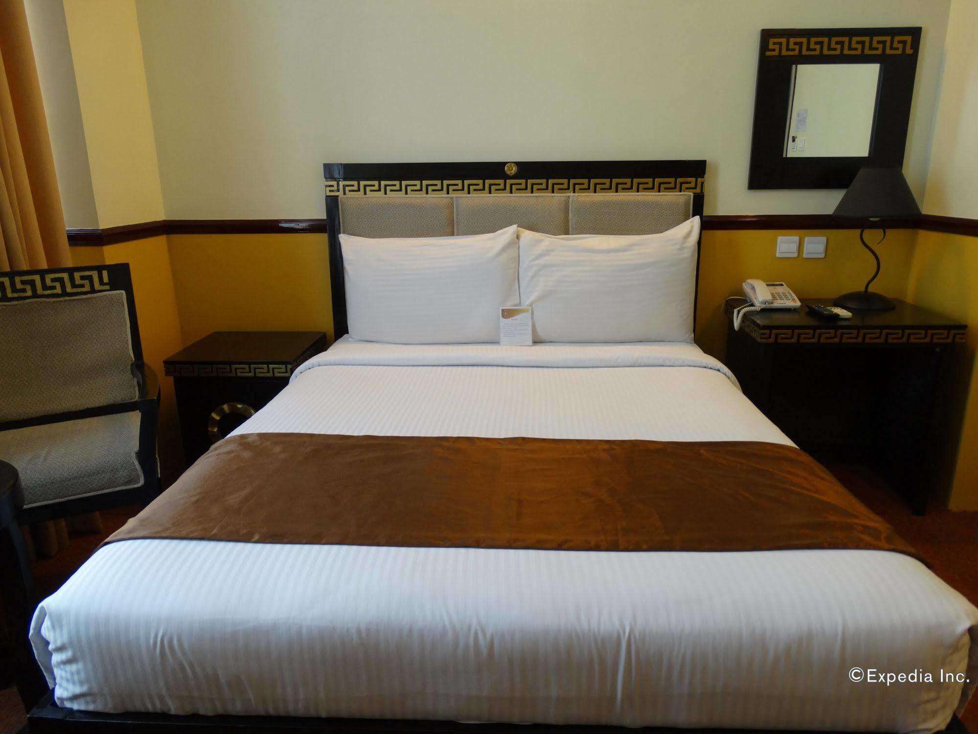 Manila Crown Palace Hotel Екстер'єр фото